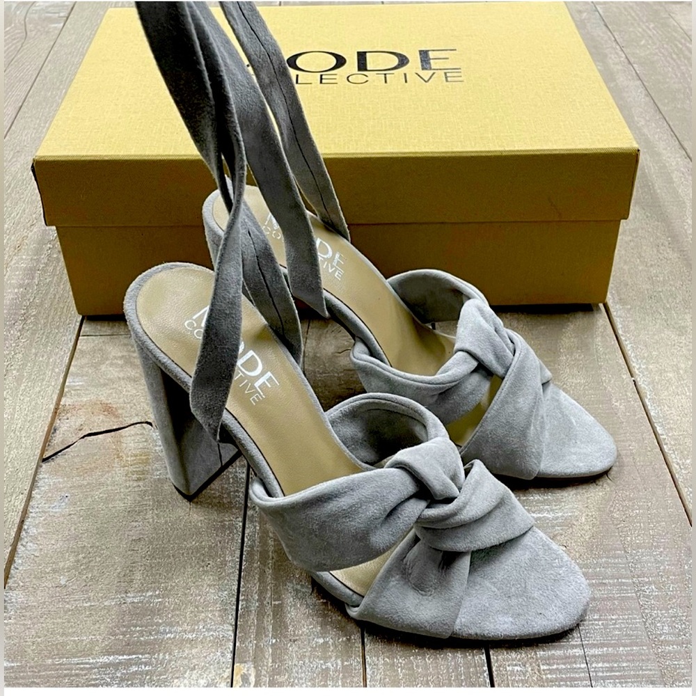 The Mode Collective Oyster Heels